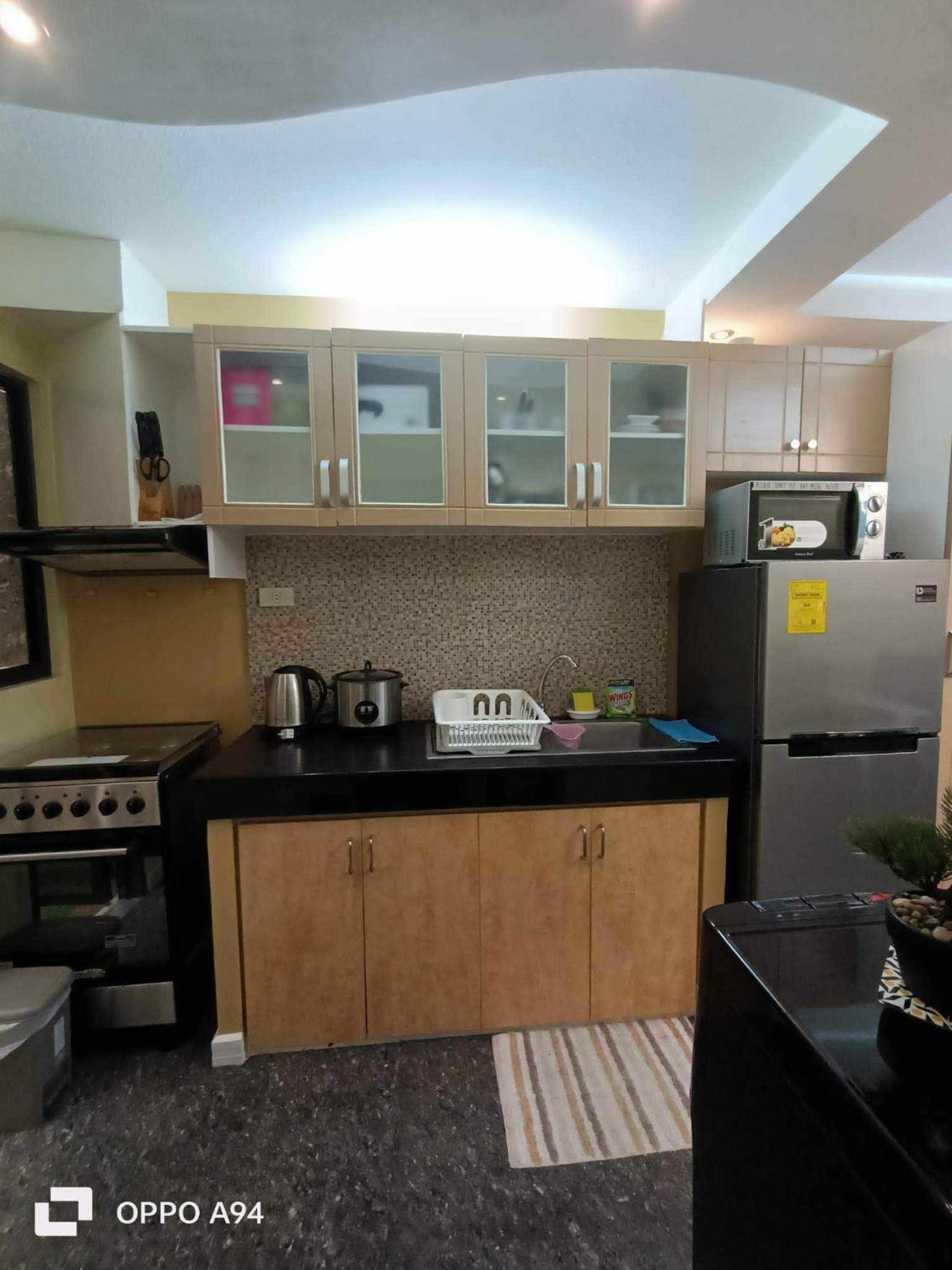 One Oasis Davao Condo 2Br Behind Sm Mall With Wifi & Pool Exterior photo