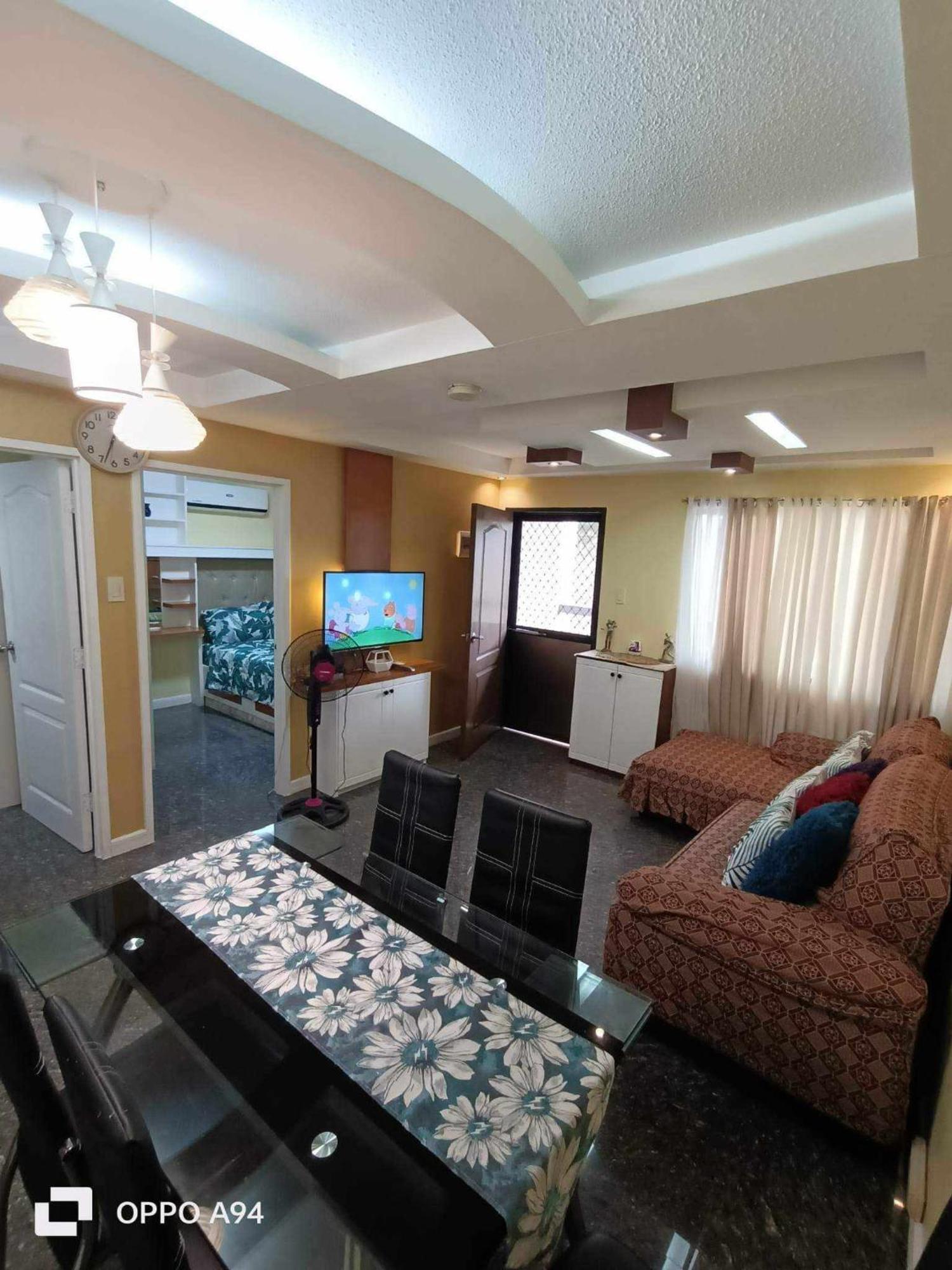 One Oasis Davao Condo 2Br Behind Sm Mall With Wifi & Pool Exterior photo