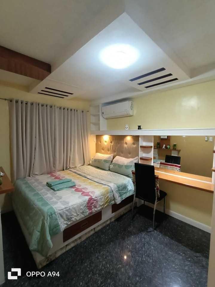 One Oasis Davao Condo 2Br Behind Sm Mall With Wifi & Pool Exterior photo