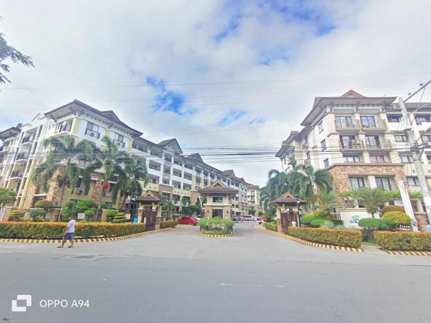 One Oasis Davao Condo 2Br Behind Sm Mall With Wifi & Pool Exterior photo