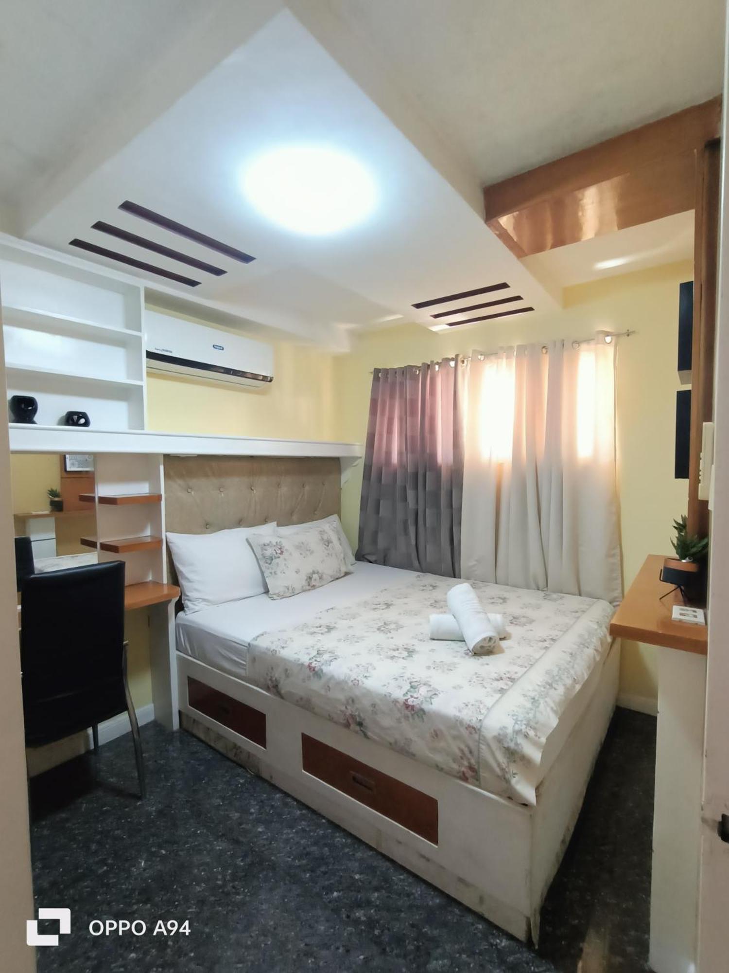 One Oasis Davao Condo 2Br Behind Sm Mall With Wifi & Pool Exterior photo