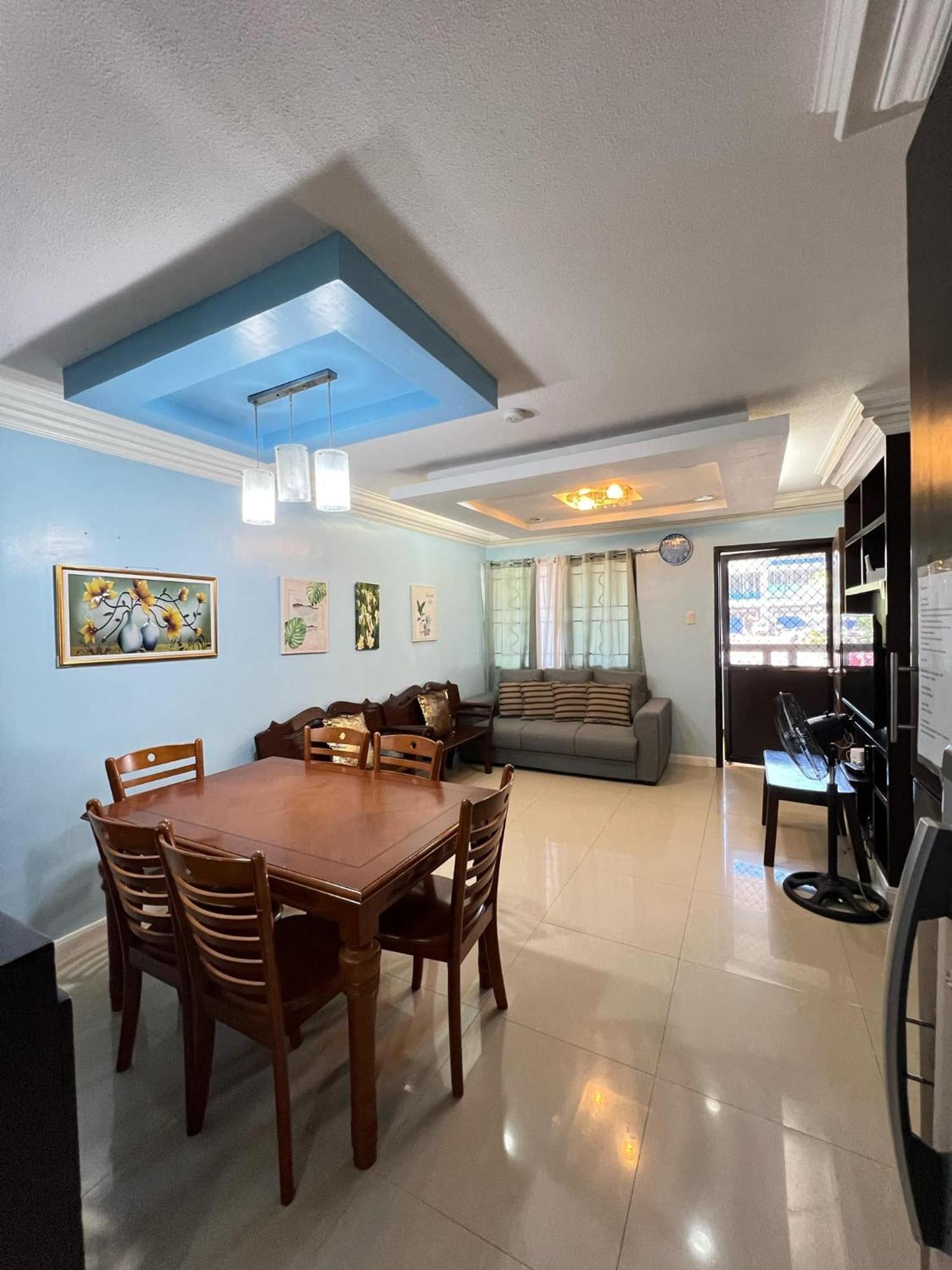 One Oasis Davao Condo 2Br Behind Sm Mall With Wifi & Pool Exterior photo