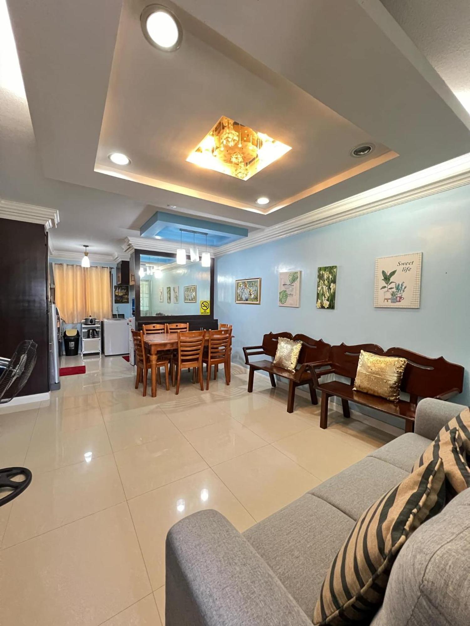 One Oasis Davao Condo 2Br Behind Sm Mall With Wifi & Pool Exterior photo